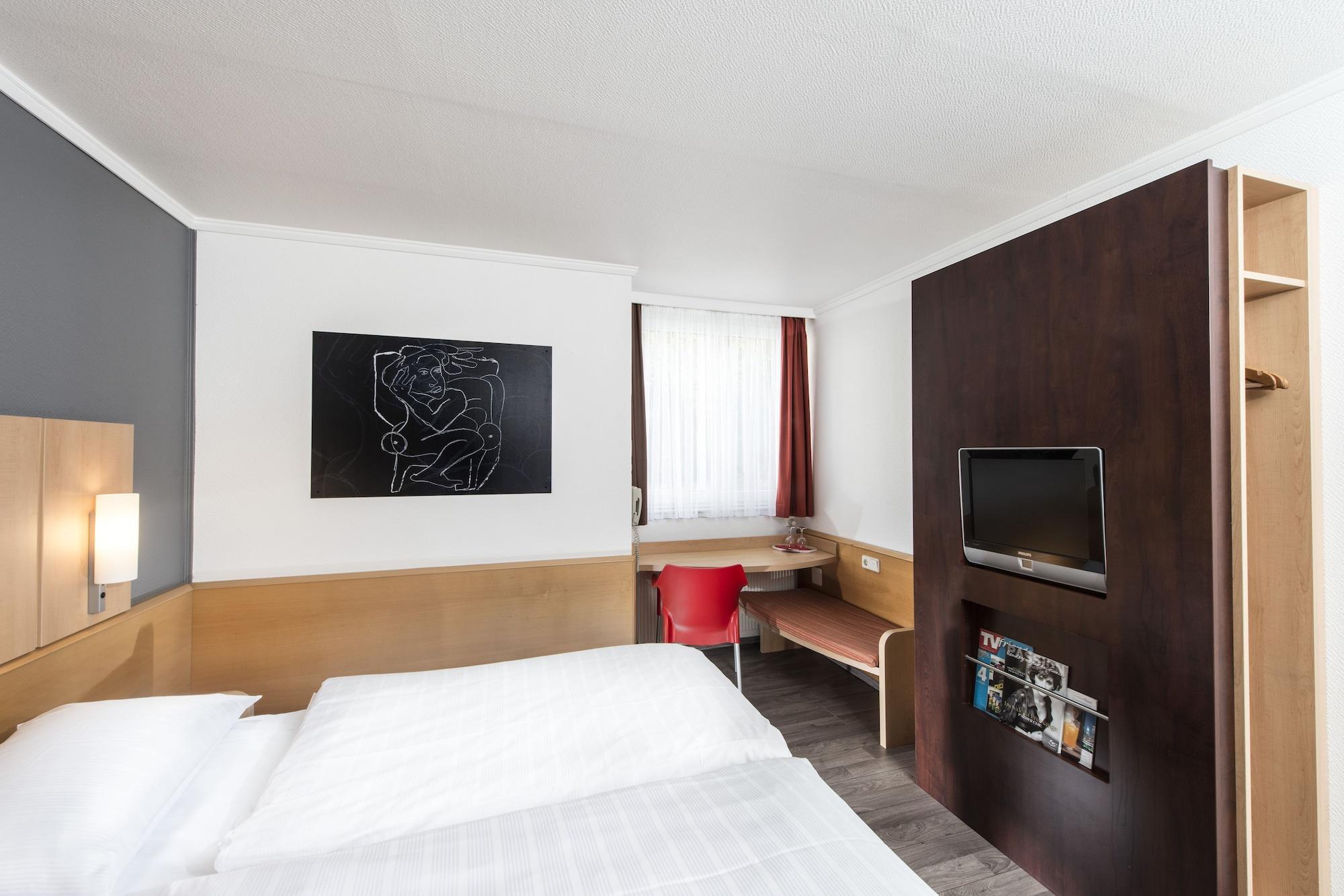 فندق Ibis Kassel ميلسُنْغِن الغرفة الصورة