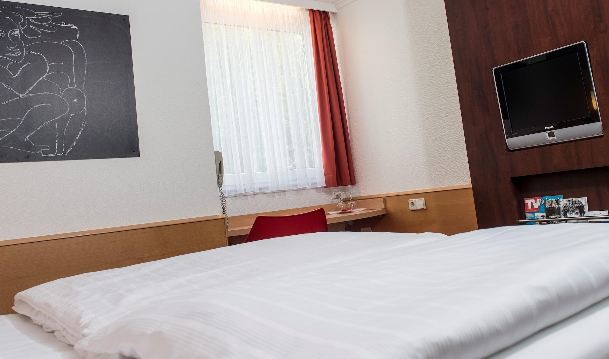 فندق Ibis Kassel ميلسُنْغِن الغرفة الصورة